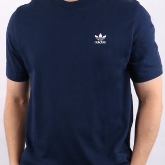 Adidas T-shirt